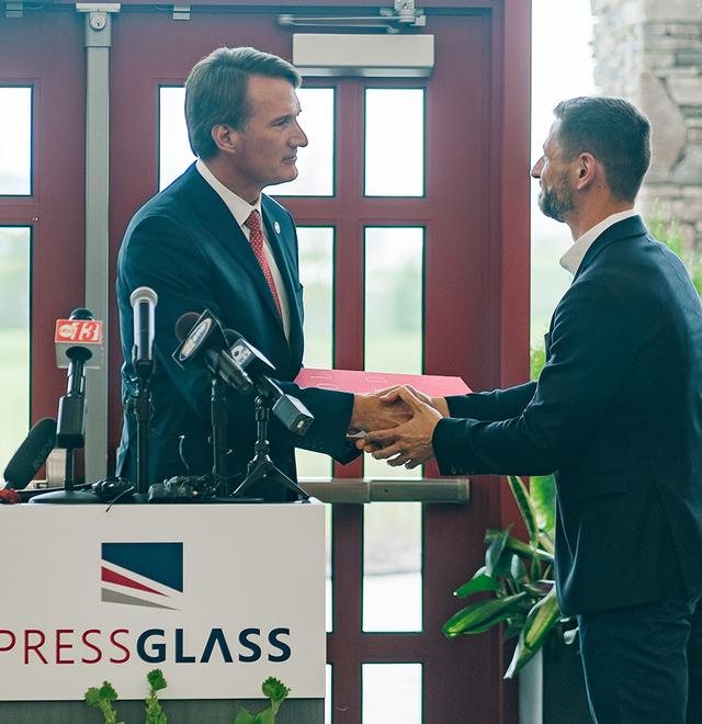 Press Glass to Expand in Henry County
